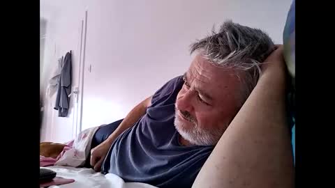 Snapshot of sibemolx chatting on October 16, 1:23 pm sibemolx online show from October 16, 1:23 pm