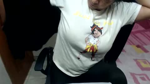 Snapshot of siblley chatting on January 24, 1:03 am sara online show from January 24, 1:03 am