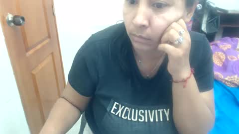 Snapshot of siblley chatting on February 27, 6:42 pm sara online show from February 27, 6:42 pm