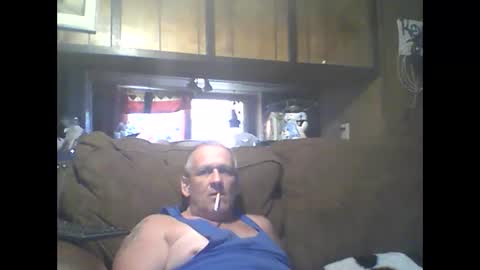 Snapshot of sickone6669947170 chatting on May 13, 10:38 pm Bill online show from May 13, 10:38 pm