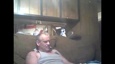 Snapshot of sickone6669947170 chatting on May 19, 6:09 am Bill online show from May 19, 6:09 am