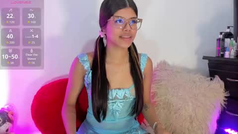 Snapshot of sidney_brownn chatting on April 20, 12:35 am sidney_brownn online show from April 20, 12:35 am