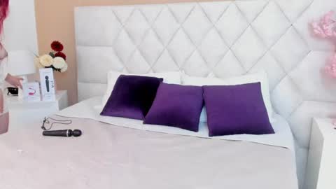 Snapshot of sidney_clark chatting on July 19, 1:04 pm sidney_clark online show from July 19, 1:04 pm