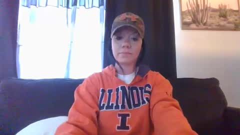 Mrs. St. Patrickk online show from January 9, 7:40 pm