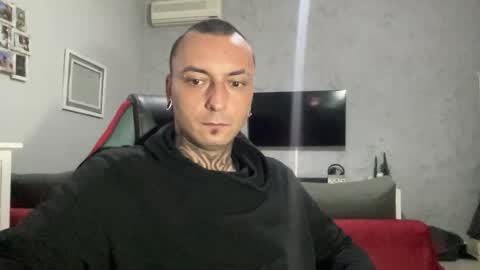 Snapshot of sidvicious23cm chatting on January 17, 7:39 pm sidvicious23cm online show from January 17, 7:39 pm