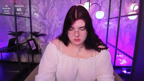 Snapshot of siena_aa chatting on March 7, 10:07 pm Siena online show from March 7, 10:07 pm