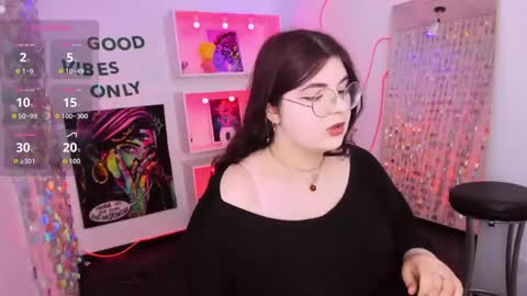 Snapshot of siena_aa chatting on April 16, 9:04 pm Siena online show from April 16, 9:04 pm