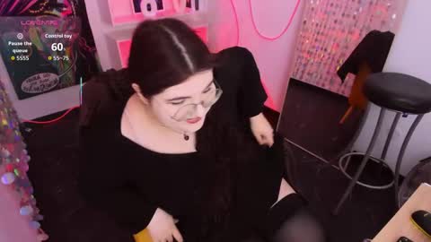Snapshot of siena_aa chatting on April 16, 9:39 pm Siena online show from April 16, 9:39 pm