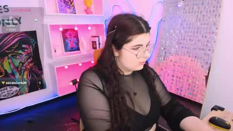 Snapshot of siena_aa chatting on May 19, 9:32 pm Siena online show from May 19, 9:32 pm
