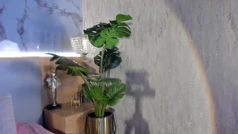 sienna belluccii online show from July 28, 4:39 pm