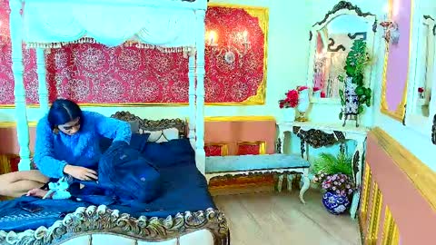 SinnaDark online show from May 19, 11:38 am