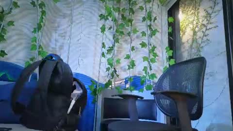 Snapshot of sienna_dark chatting on June 25, 11:37 am SinnaDark online show from June 25, 11:37 am