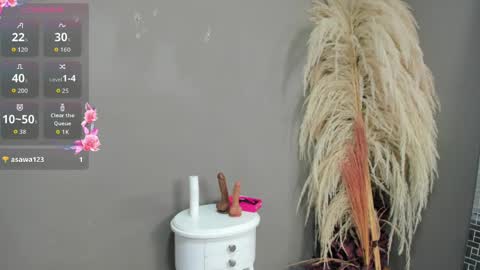 sienna_glow online show from April 16, 1:56 pm