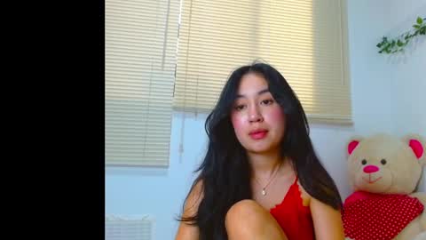 Snapshot of sienna_lorens chatting on February 25, 3:10 pm Amber online show from February 25, 3:10 pm