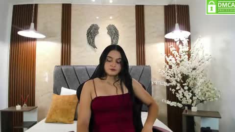 Snapshot of sienna_lu chatting on May 20, 11:49 am Sienna online show from May 20, 11:49 am