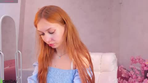 Snapshot of sienna_nyx chatting on May 28, 9:06 am Sienna online show from May 28, 9:06 am