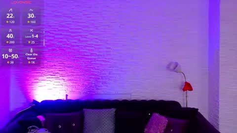 Snapshot of siennashinee chatting on June 30, 7:15 pm siennashinee online show from June 30, 7:15 pm