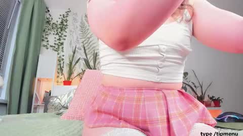 Snapshot of sierra_diamond chatting on February 10, 6:12 pm Si online show from February 10, 6:12 pm