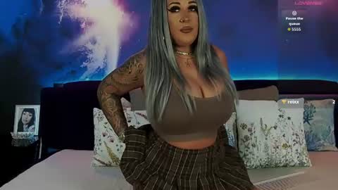 Snapshot of sierra_quinn chatting on July 13, 7:38 pm Sierra online show from July 13, 7:38 pm