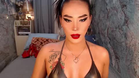 Snapshot of sierrafina_mcbride chatting on March 12, 5:57 am Sierrafina online show from March 12, 5:57 am