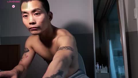 Snapshot of silas_kim chatting on February 2, 8:02 am Silas Kim online show from February 2, 8:02 am