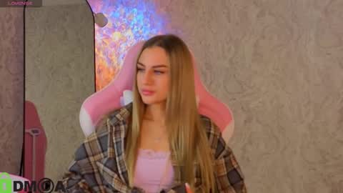 Snapshot of silen_tori chatting on February 16, 2:51 am Silen online show from February 16, 2:51 am