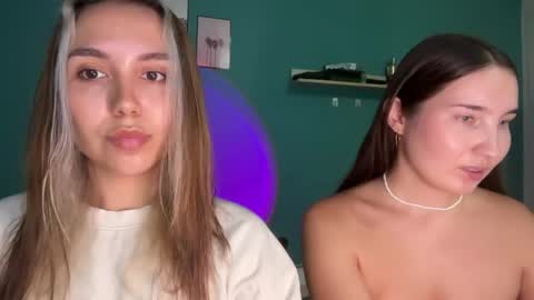 You fav Miss Si online show from May 5, 11:07 am