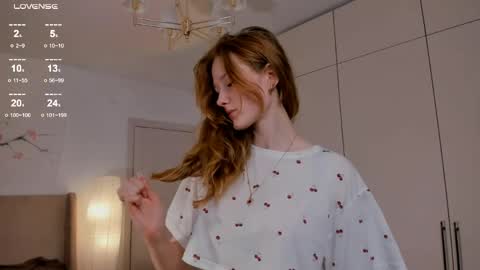 Snapshot of silkencrave chatting on April 17, 5:05 pm Call me Mia online show from April 17, 5:05 pm