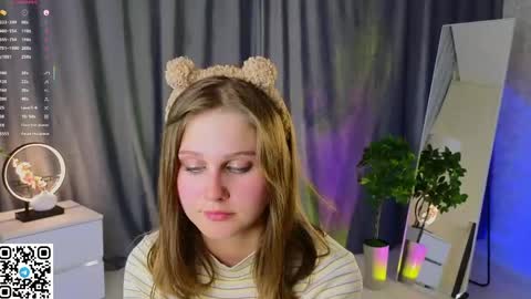 Alice online show from May 19, 2:56 pm
