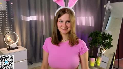 Alice online show from May 24, 2:44 pm