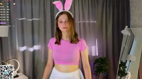 Alice online show from May 25, 1:39 pm
