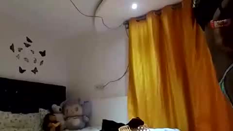Snapshot of silky_night1 chatting on February 5, 9:07 pm silky night1 online show from February 5, 9:07 pm