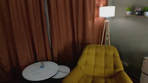 Call me Nicole   online show from July 10, 8:07 am