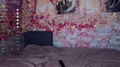 Snapshot of silly___woman chatting on March 13, 8:26 pm silly___woman online show from March 13, 8:26 pm