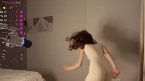 Snapshot of silly___woman chatting on March 19, 8:02 pm silly___woman online show from March 19, 8:02 pm