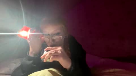 Mia online show from February 9, 9:52 pm