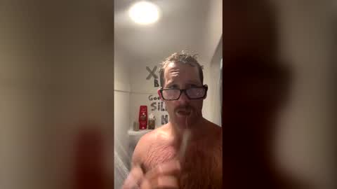 Snapshot of sillydillynewfie chatting on July 2, 4:57 pm Silly Dilly Newfie online show from July 2, 4:57 pm
