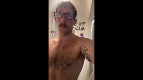 Snapshot of sillydillynewfie chatting on July 25, 5:43 pm Silly Dilly Newfie online show from July 25, 5:43 pm