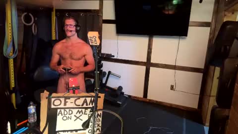 Snapshot of sillydillynewfie chatting on July 30, 1:04 am Silly Dilly Newfie online show from July 30, 1:04 am