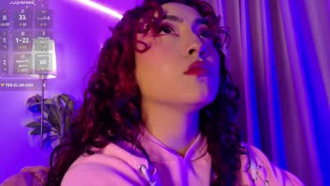 Snapshot of silvana_goddess chatting on April 17, 8:23 pm Silvana online show from April 17, 8:23 pm
