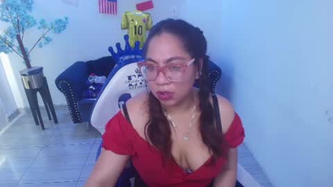 Snapshot of silvana_lane chatting on July 13, 7:27 pm Silvana online show from July 13, 7:27 pm