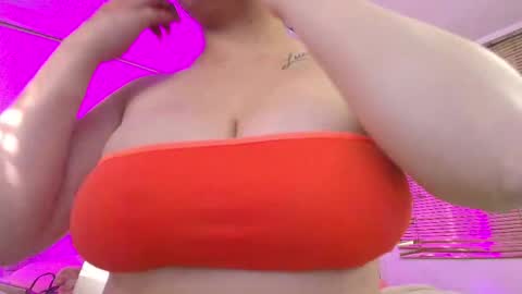 SIlvana  online show from November 26, 1:01 pm
