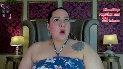 Snapshot of silvanabombshell chatting on June 18, 10:30 am SilvanaBombshel online show from June 18, 10:30 am