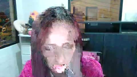 Snapshot of silvanaroberts_ chatting on September 28, 11:32 pm  Rouse  online show from September 28, 11:32 pm