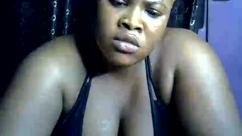 Snapshot of silver_baby06 chatting on February 24, 12:19 am silver baby06 online show from February 24, 12:19 am