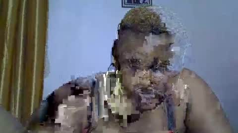 Snapshot of silver_baby06 chatting on April 19, 7:27 pm silver baby06 online show from April 19, 7:27 pm