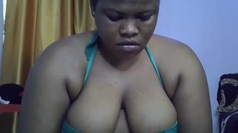 Snapshot of silver_baby06 chatting on April 28, 7:02 am silver baby06 online show from April 28, 7:02 am