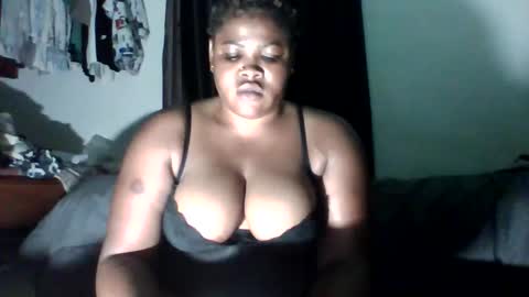 Snapshot of silver_baby06 chatting on May 19, 11:11 pm silver baby06 online show from May 19, 11:11 pm