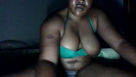 Snapshot of silver_baby06 chatting on May 20, 10:49 pm silver baby06 online show from May 20, 10:49 pm