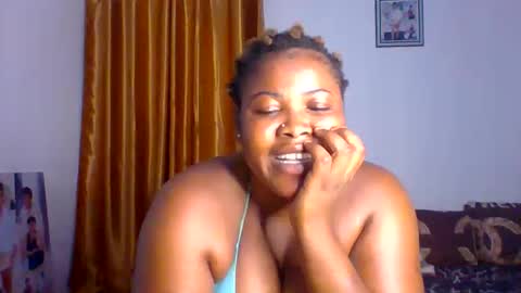 Snapshot of silver_baby06 chatting on May 26, 12:06 am silver baby06 online show from May 26, 12:06 am